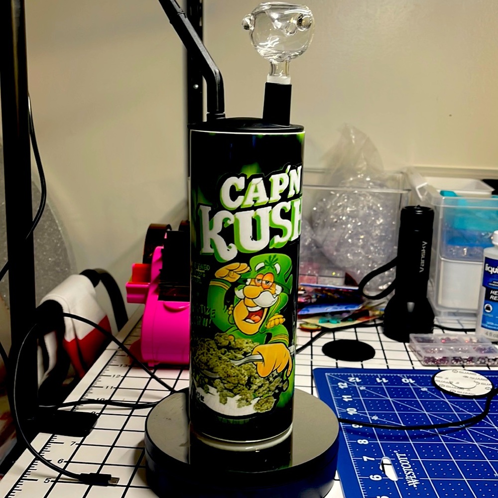 Tamberla, Cups